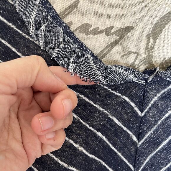 Coin 1804 Womens Blouse Sz Medium Striped Bell Sleeve Tie Front V Neck Ruffle - Picture 9 of 15